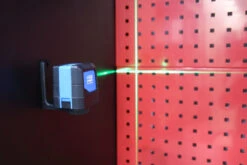 HBM Laser Liner 2 Lijnen Groen Licht 14 HBM Laser Liner 2 Lijnen Groen Licht -Makita winkel 3b2a3032.jpg 1200x600 3dfc8ebc88