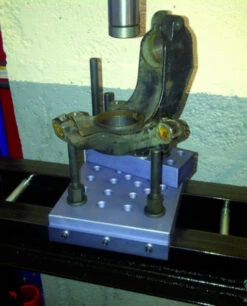 HBM Universeel Verstelbaar Persblok Voor Werkplaatspers 12 HBM Universeel Verstelbaar Persblok Voor Werkplaatspers -Makita winkel 4fcca1509f6e1.jpg 1200x600 e2ac4ebc88