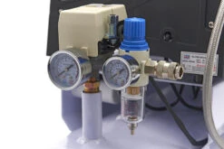 HBM 120 Liter Professionele Low Noise Compressor - Model 2 23 HBM 120 Liter Professionele Low Noise Compressor - Model 2 -Makita winkel hbm 030 153.jpg 1200x600 fbc39ebc88