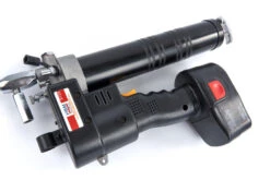 HBM Elektrische Accu Vetspuit Compleet 18 Volt 16 HBM Elektrische Accu Vetspuit Compleet 18 Volt -Makita winkel hbm 040 112.jpg 1200x600 3c0a7ebc88