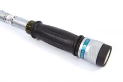 AOK 3/8" Profi Momentsleutel 20-110 Nm 13 AOK 3/8" Profi Momentsleutel 20-110 Nm -Makita winkel hbm 059 55.jpg 1200x600 40b36ebc88