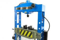 HBM 50 Ton Professionele Raamwerkpers, Werkplaatspers Met Veiligheidsrek -Makita winkel hbm 068 119.jpg 1200x600 e0cc4ebc88