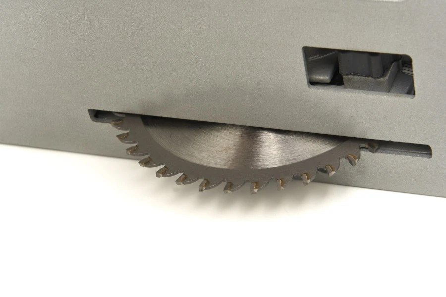 HBM Invalzaag, Liniaalzaag 1050 Watt 115 Mm 8 HBM Invalzaag, Liniaalzaag 1050 Watt 115 Mm - Afbeelding 8