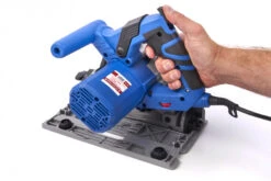 HBM 165 Mm Professionele 1200 Watt Invalzaag, Liniaalzaag Met 2 X 700 Mm Liniaal 25 HBM 165 Mm Professionele 1200 Watt Invalzaag, Liniaalzaag Met 2 X 700 Mm Liniaal -Makita winkel hbm 204 56.jpg 1200x600 771c9ebc88