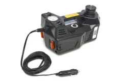 HBM Electrische 12 Volt 3 Ton Autokrik Met LED Verlichting Inclusief Slagmoersleutel 12 Volt In Handtas 25 HBM Electrische 12 Volt 3 Ton Autokrik Met LED Verlichting Inclusief Slagmoersleutel 12 Volt In Handtas -Makita winkel hbm 251 50.jpg 1200x600 1b9c6ebc88