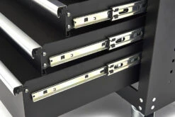 HBM Gereedschapswagen Met 7 Laden - 68 Cm - Zwart 22 HBM Gereedschapswagen Met 7 Laden - 68 Cm - Zwart -Makita winkel hbm 669 2.jpg 1200x600 84d27ebc88